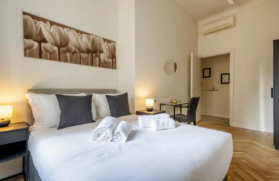Elegant Brand New Apartments Near Duomo-1
